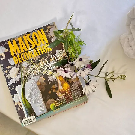 Julia's Fairytale Maisonette סאני ביץ'