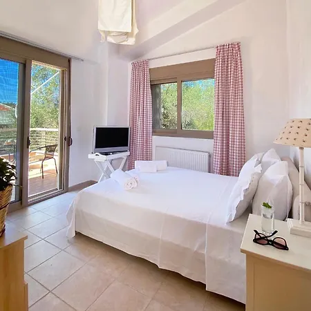 Julia's Fairytale Maisonette סאני ביץ'